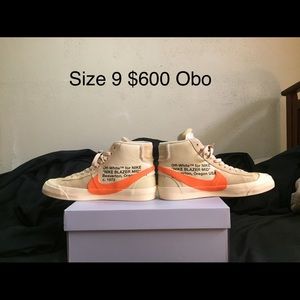 Halo’s Eve off white blazers